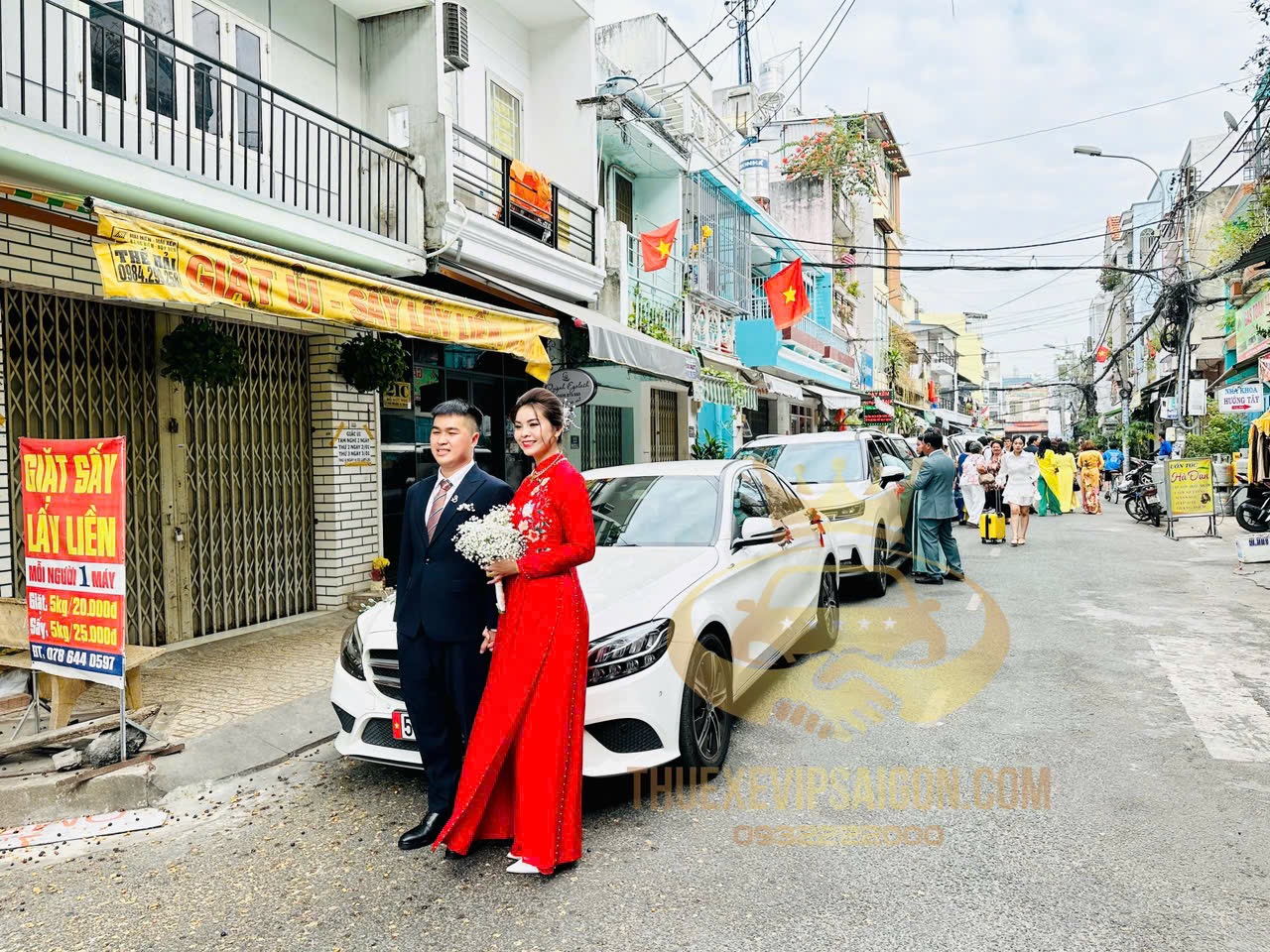 Công ty Vip Cars Bảo Dương cho thuê xe cưới Mercedes ngày 24/11/2023